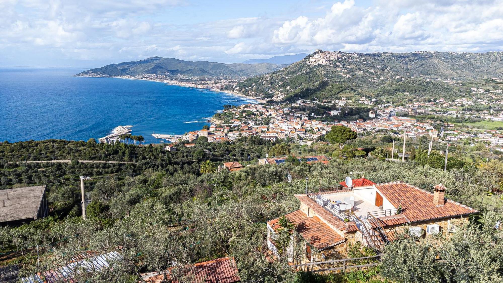 Bellezza In Cilento Panoramic Apts Castellabate Exterior photo