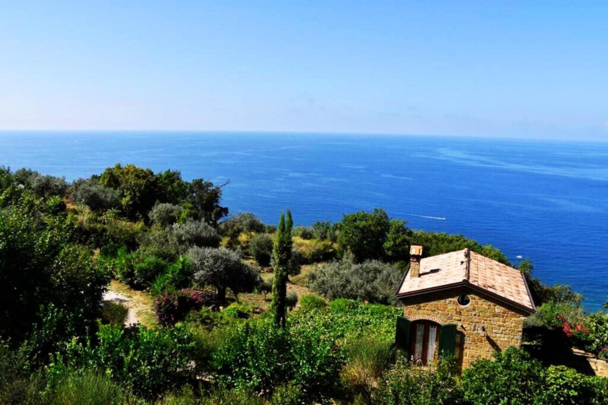 Bellezza In Cilento Panoramic Apts Castellabate Exterior photo